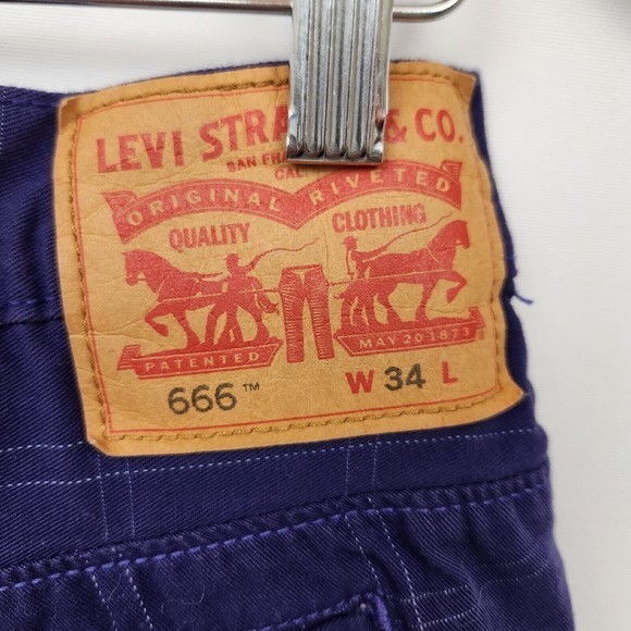 Levi's 666 Flat Front Striped Mid Rise Chino Short Blue Size 34 - Picture 3 of 5